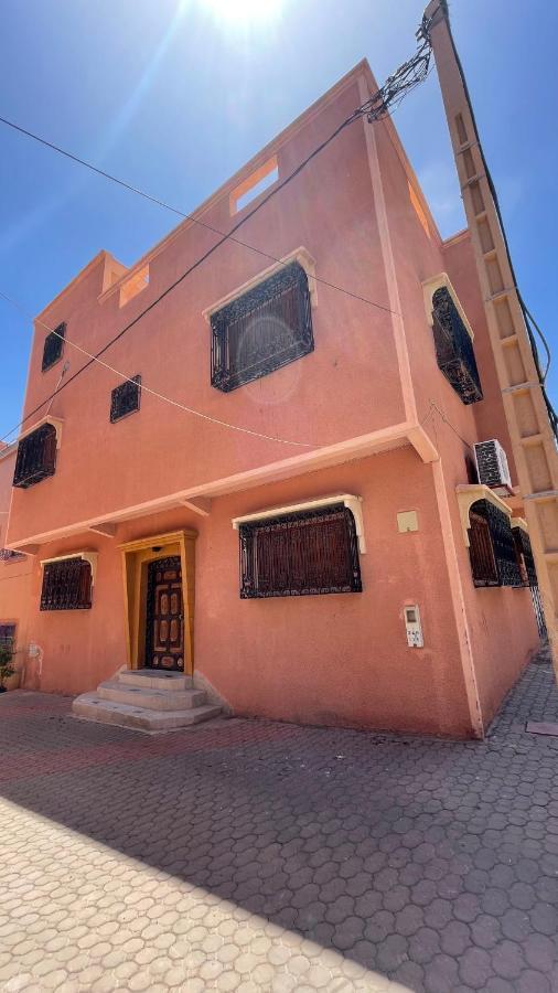 Maison De Ville Agreable Avec Un Patio Marocain Ouarzazate Luaran gambar