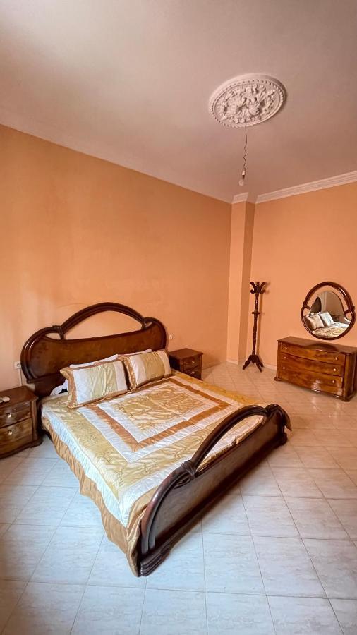 Maison De Ville Agreable Avec Un Patio Marocain Ouarzazate Luaran gambar